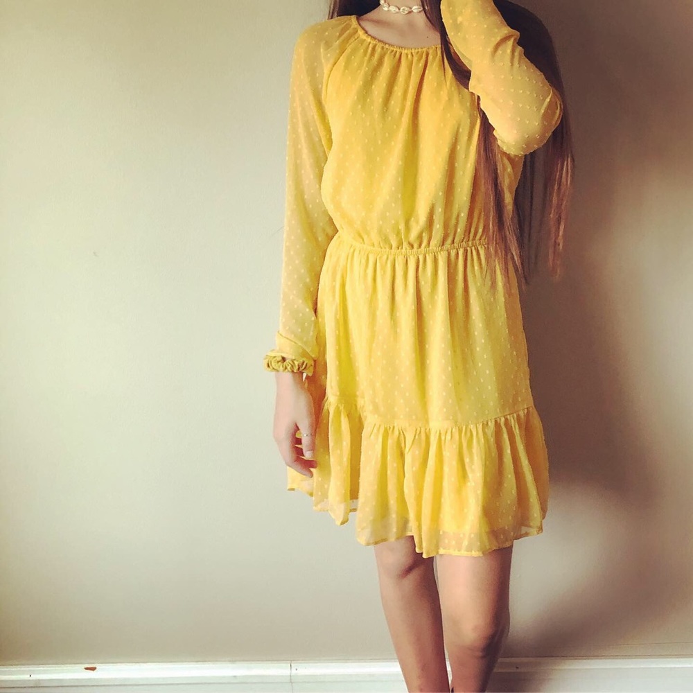 Yellow dress - Picture 3 of 3